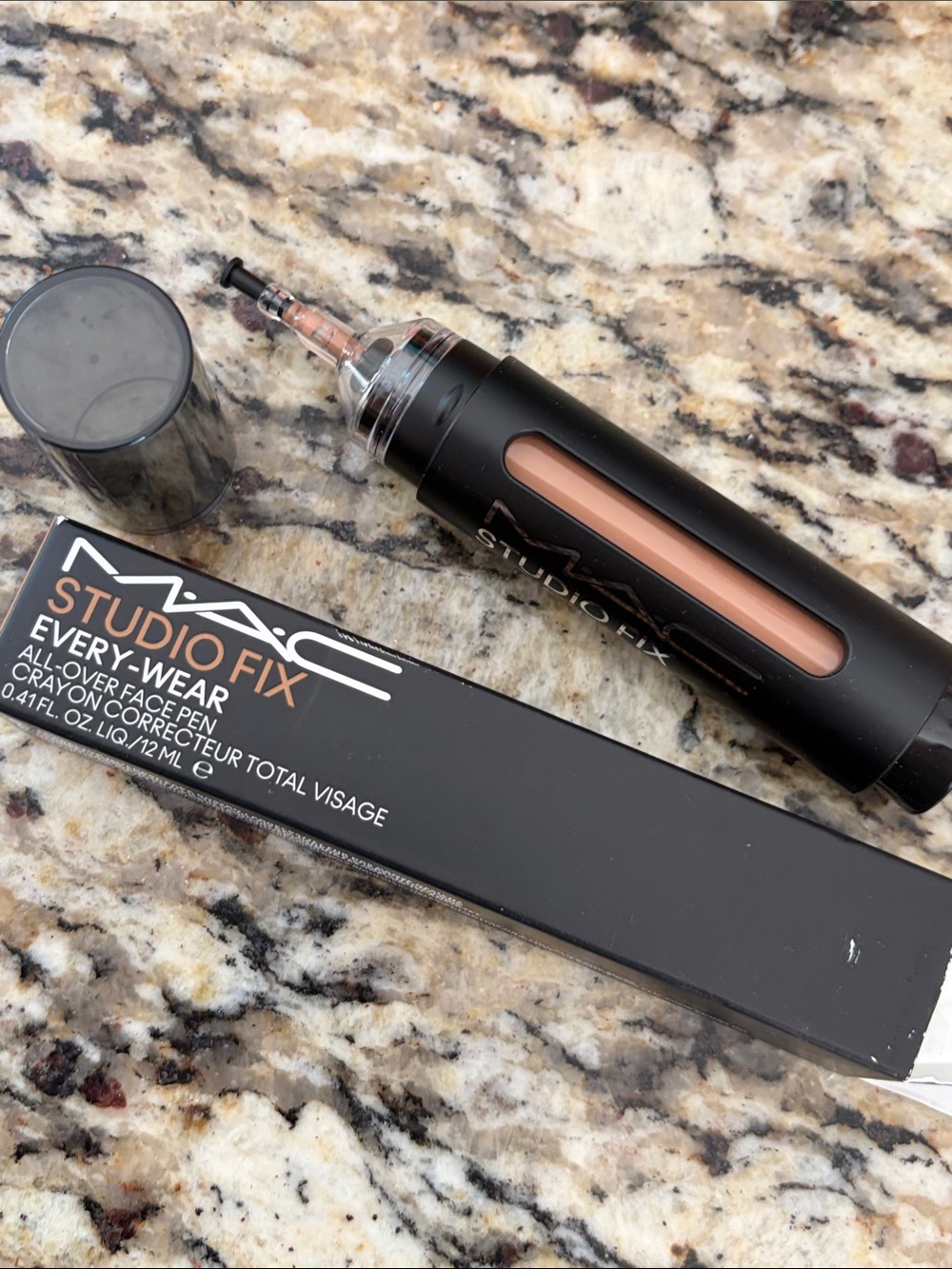 💜💋MAC Studio Fix NW40 Every Wear All Over Face Pen